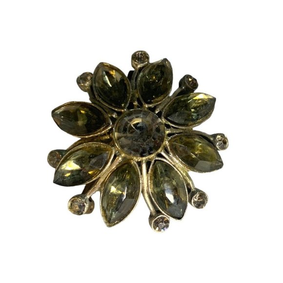 Vintage Gray Faceted Glass and Silvertone Floral Brooch 2" Diameter Pin - Picture 2 of 6